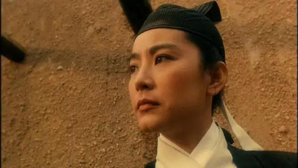 一柄子母剑 一场侠客行 大漠黄沙,高手云集 儿女情长,千秋家国 武侠片