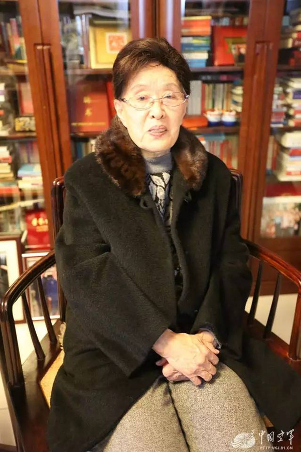 闫肃老婆李文辉简历图片