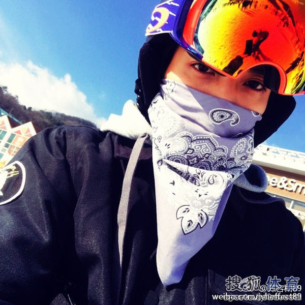 郑容和姜敏京滑雪照图片