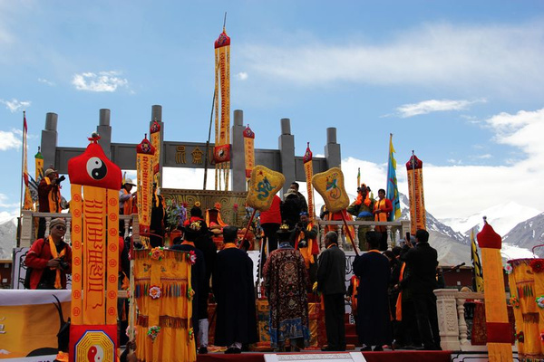 道士们在昆仑山脚下怎么祭拜万山之祖【图】