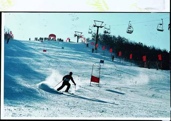 牡丹峰滑雪场电话图片