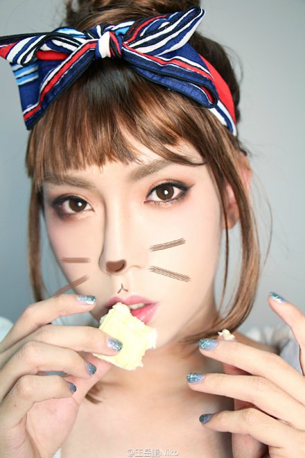 乖乖男也能变身性感小野猫
