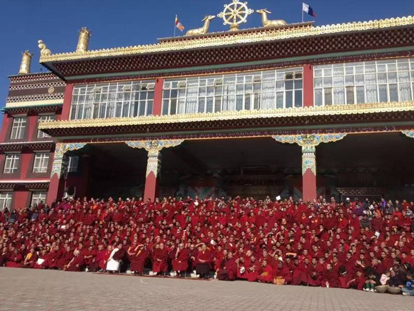 的旧梦,守候菩提伽耶正觉大塔的天明,在宗萨佛学院体悟藏传佛教的新生