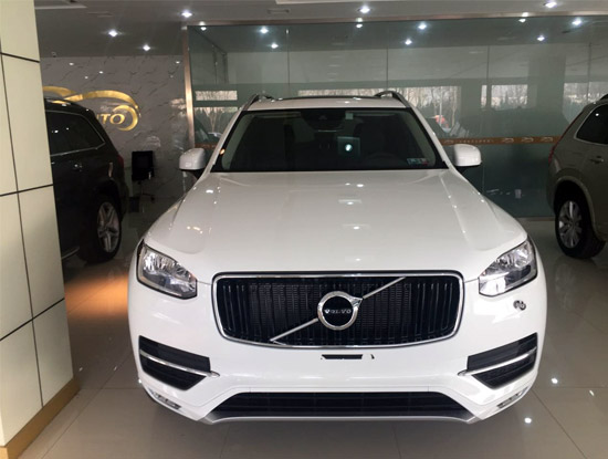 2016款沃爾沃xc90美規版現車到港,配置豐富,具體配置可致電400-890