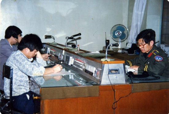 八十年代办公室照片图片