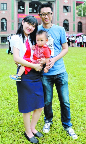 2013年7月20日,记者回访中大在校生子女生曾佩伦。(资料图片) 广州日报记者顾展旭 摄