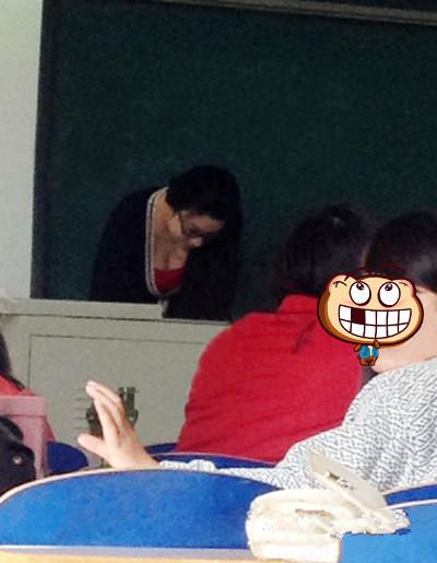 搞笑内涵：妹子需不需要帮忙？-女生说需要帮忙吗