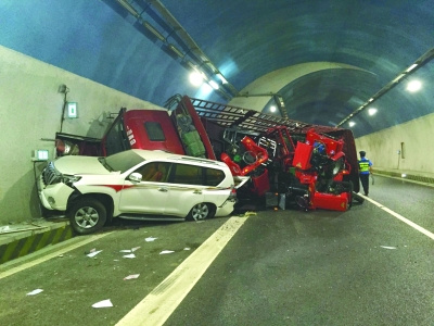 福建泉州隧道交通事故图片