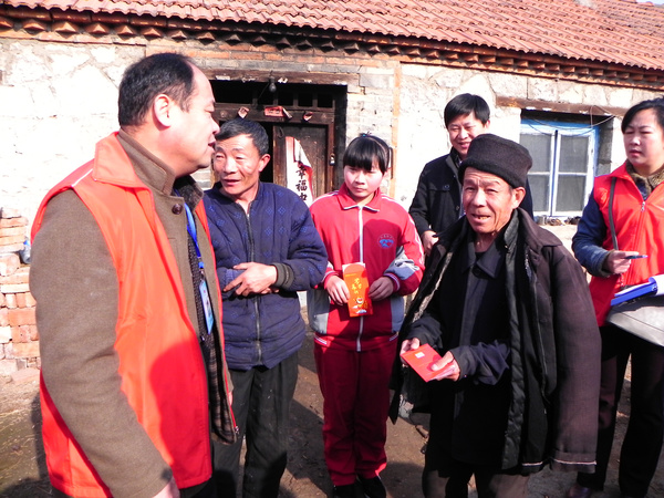 今年11岁的宋永江是一个乖巧可爱的男孩子,家住在五莲县许孟镇吴家庄