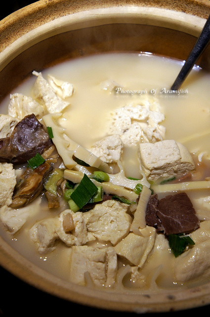 浓汤蛏干炆老豆腐 尤其喜欢老豆腐的那种吸饱了汤汁,吃起来带有层次的