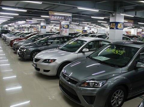 重庆有几个二手车市场都在哪答:重庆有3家大型的二手车交易市场,分别