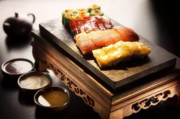 深圳有什么特色礼物可以送人的_深圳的有钱人都去哪里吃饭？
