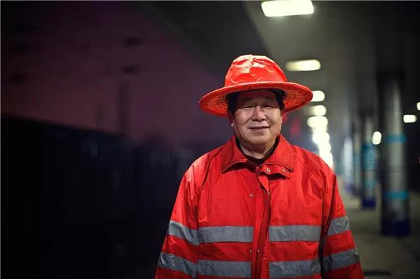 上水工朱根荣,这样为自己的职业生涯谢幕原标题:上水工朱根荣,这样为