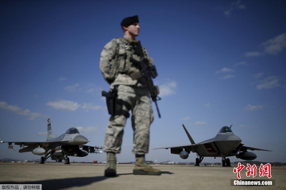 ʱ2016217գƽվ4F-22ݡս17ճڳʰ뵺ϿաýƣԳʽкͷʰ뵺ս17磬F-22սھܵɽվϿյͿշСս߱׿Խܣɶܵо״ԽоAIM-120AIM-9տյ1000GBU-32ȷƵըǱзʵʩ˺ըF-22սʱٳ2.5գս뾶2177פձɣ2Сʱɵִﳯʰ뵺ִ