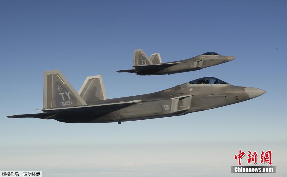 ʱ2016217գƽվ4F-22ݡս17ճڳʰ뵺ϿաýƣԳʽкͷʰ뵺ս17磬F-22սھܵɽվϿյͿշСս߱׿Խܣɶܵо״ԽоAIM-120AIM-9տյ1000GBU-32ȷƵըǱзʵʩ˺ըF-22սʱٳ2.5գս뾶2177פձɣ2Сʱɵִﳯʰ뵺ִ