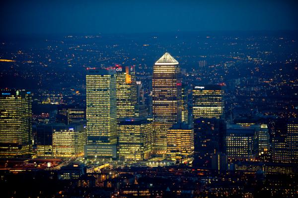 伦敦金丝雀码头夜景 视觉中国 资料
