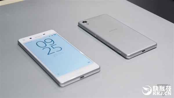 5ֻXperia XͼͣƯ