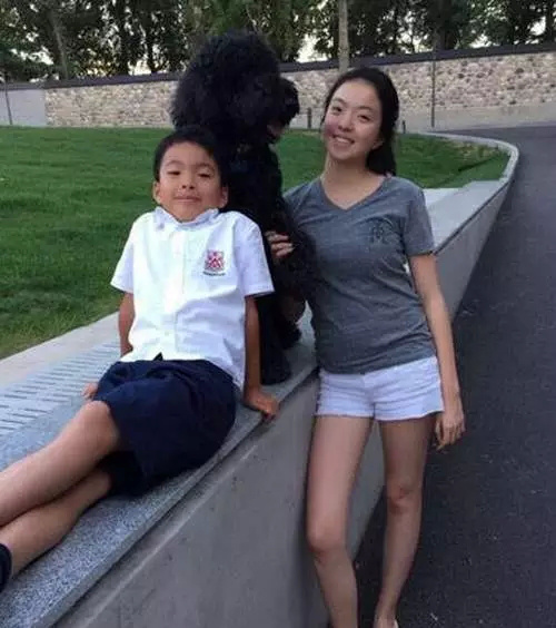 王中磊儿子和女儿图片