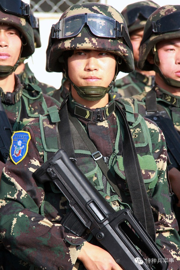 中国特种兵身材图片