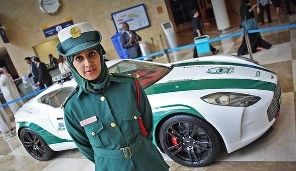 迪拜警方超炫酷装备,想去迪拜当警察
