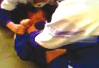 09年7月3日北京顺义五中脱裤门"613邯大主教楼事件"迅速成为了搜索