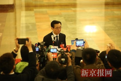 商务部部长高虎城:今年将增加免税店数量