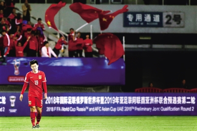 上演帽子戏法的姜宁也难有笑容