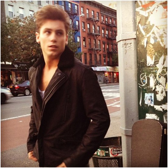 Bastian Baker˧