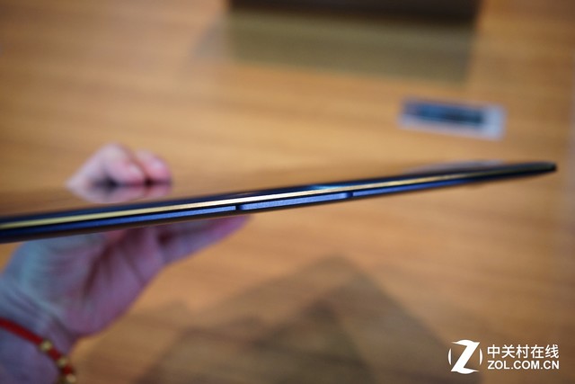 ȫ˶ZenBook 3ֳ̨ 