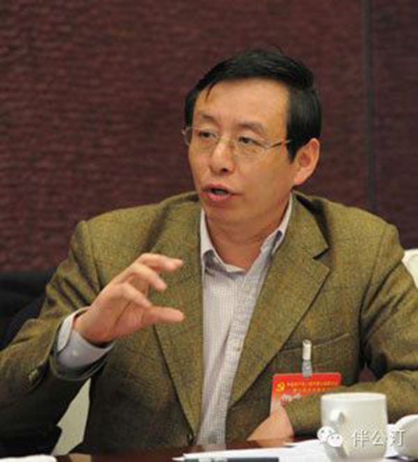 兼浦东新区区长、中国（上海）自由贸易试验区管理委员会常务副主任。