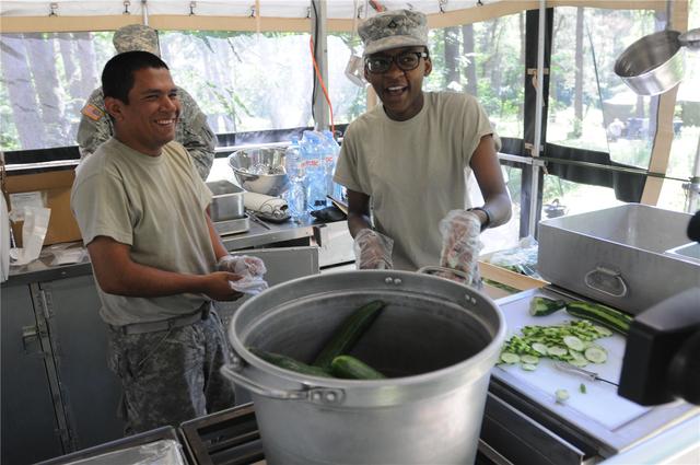 這種美軍伙食 解放軍無需攀比