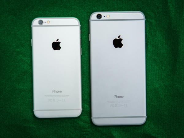 2014年9月，苹果公司发布了iPhone 6(图左)和iPhone6 plus两款手机。