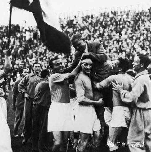 第三届世界杯，意大利队在墨索里尼死亡威胁下蝉联冠军