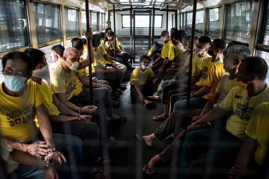 新加坡监狱生活打犯人图片