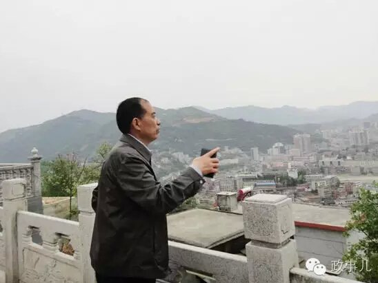 作为驻村第一书记,刘满堂给自己提出了三点要求:指导不领导,帮带不帮办,帮忙不添乱。“我的工作就是当参谋出主意,带头实干”“关键在实干,出十个主意,也不如一个实际行动”。