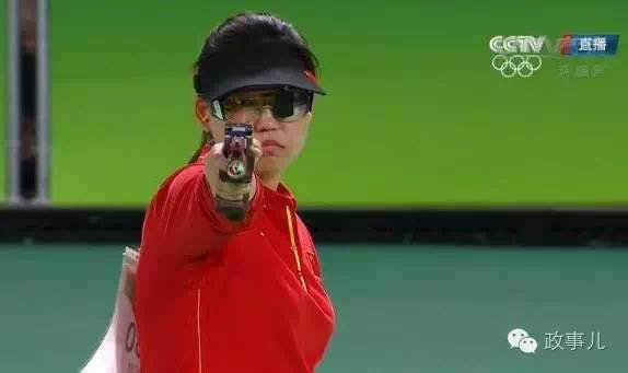 “政事儿”(微信ID:gcxxjgzh)注意到,各省份发出的贺词中,会体现出“地方特色”。