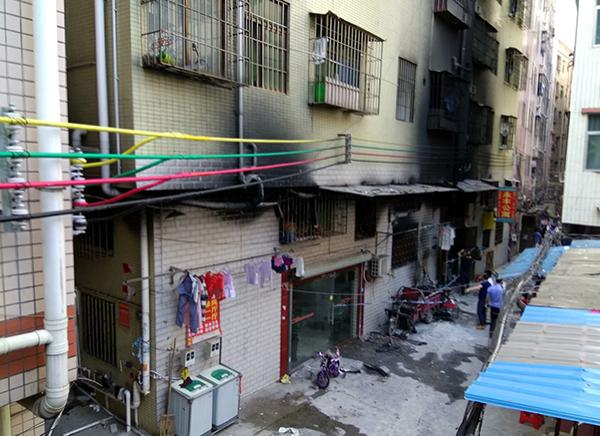 火灾现场。 东方IC 图