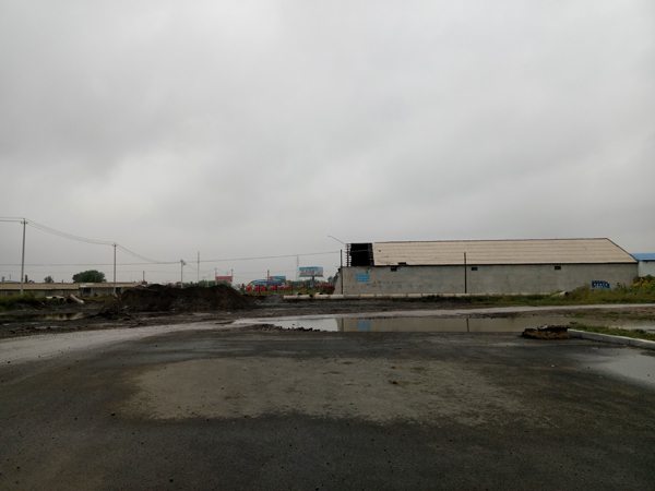 东一路断头路。