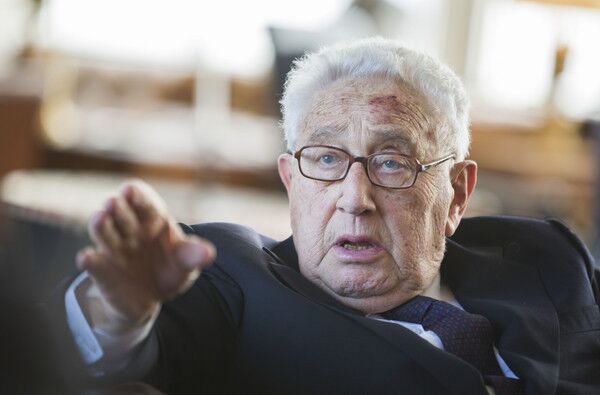   䴺󡿾̨“ɭ”1220ձǰ(Henry Kissinger)19ձʾ˹ͳվǶ˹侲ļߣѡͳлΪʷһλΰͳ