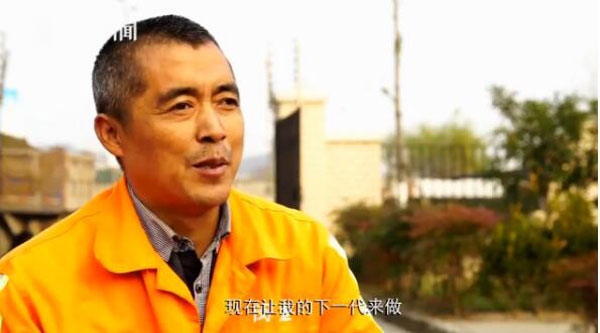 上海城市蛙人:水下工作脏累危险后继无人 月薪过万住工棚