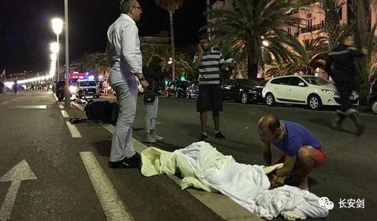 ȥ12£ʿһڷǹ3ˣɱڸסֵʬ