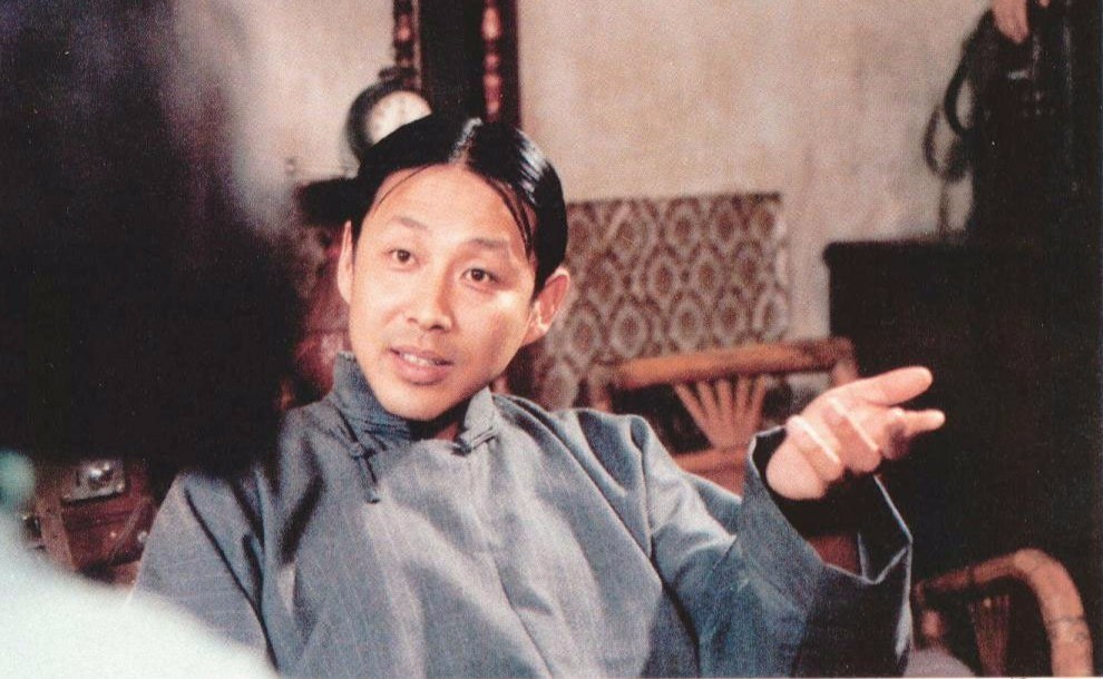 《围城》(1990)剧照,陈道明饰演方鸿渐