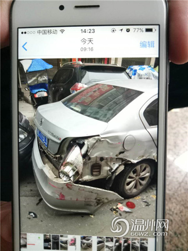 瞿先生的朗逸。