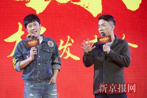 蔡国庆称《绝世高手》导演卢正雨(右)发现了自己人生的另一面。