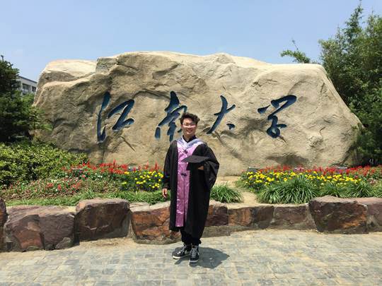 李沅隆,青年男高音,1993年12月6日出生于河北省廊
